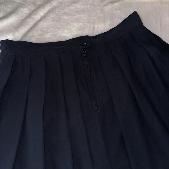 ModCloth Black Midi Skirt Chiffon 8 Pleated A‑Line Dark Academia Whimisigoth - Picture 9 of 11